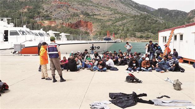 66 more migrants heading to Europe captured in southern Turkey
