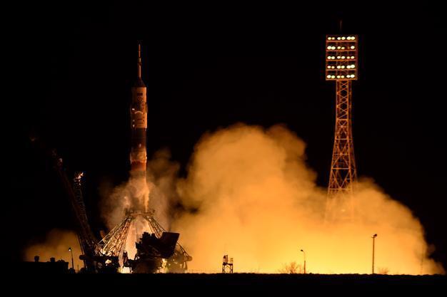 Unmanned Russian spacecraft plunging to Earth