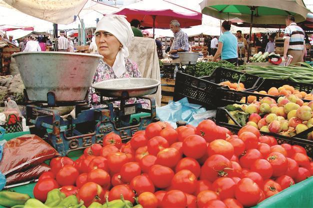 Consumer, producer confidence on a downward slide