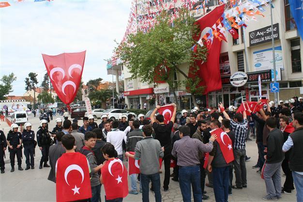 Tensions rise across Turkey ahead of June 7 election