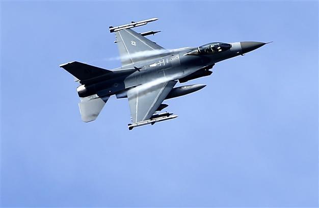 Yemen Huthi rebels say they shot down coalition warplane
