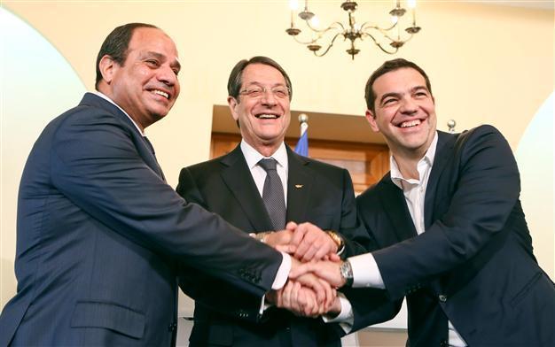 Greece seeks to define sea boundaries with Egypt, Cyprus