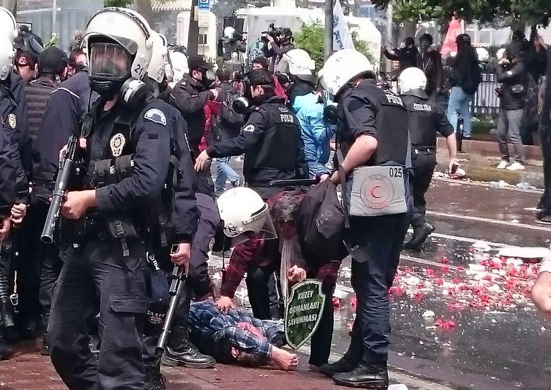 As it happened: Turkey marks tense May Day as police enforce lockdown in central Istanbul