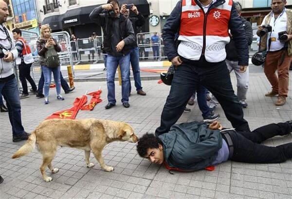 As it happened: Turkey marks tense May Day as police enforce lockdown in central Istanbul