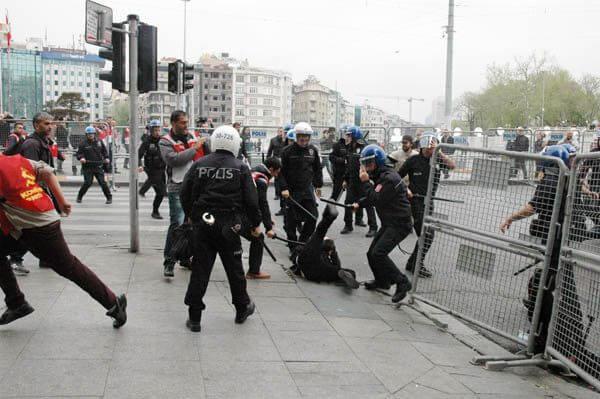 As it happened: Turkey marks tense May Day as police enforce lockdown in central Istanbul