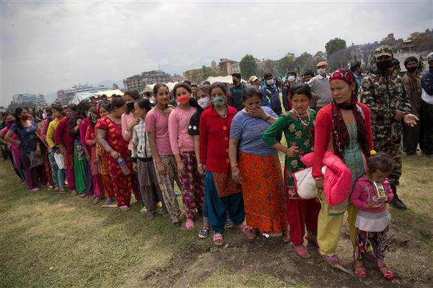 Nepal quake toll passes 6,200, $2 billion needed for reconstruction