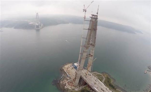 Istanbuls third bridge connects Europe, Asia