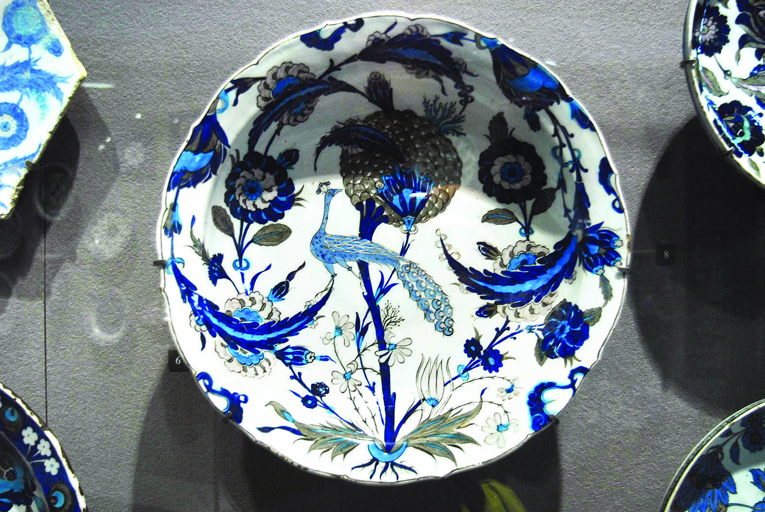 Turkish expert responsible for Louvre’s Islamic artifacts