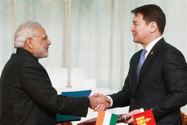 India’s Modi brings home $22 billion in China deals