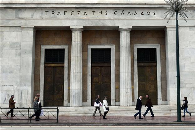 Greek PM hits out at ECB over cash squeeze