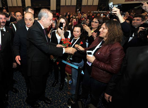 Erdoğan supports Gül’s possible return to the party