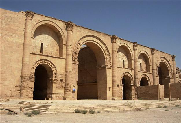 Coalition must defend Iraq heritage sites: minister