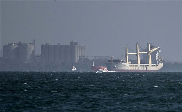 Colombia puts Chinese ship captain under house arrest