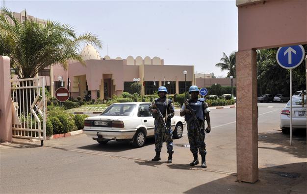 Militants attack UN as Mali hunts jihadist nightclub killers