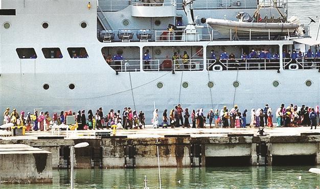 Send boatpeople back home, says Malaysia amid growing crisis at sea