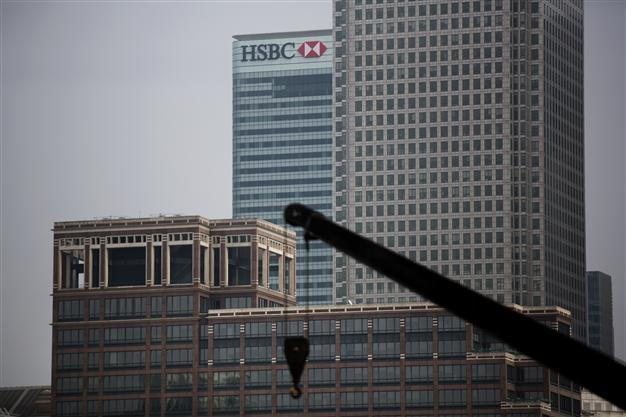 HSBC plans thousands of job cuts: report