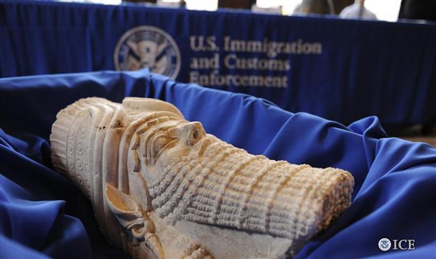 US returns Iraq treasures as ISIL threatens heritage