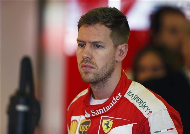 Rosberg invites Vettel to Mercedes debrief