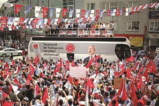 Study by main opposition CHP argues Turkey is sliding toward ‘semi-totalitarian’ regime
