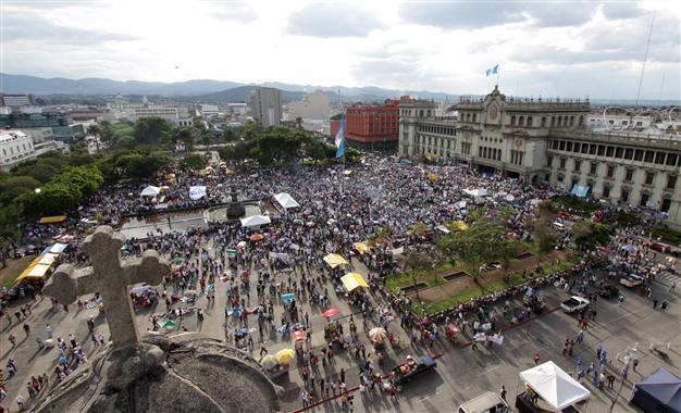 Thousands protest graft in Guatemala, raising pressure on president
