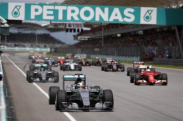Wounded Mercedes keen to bite back in China