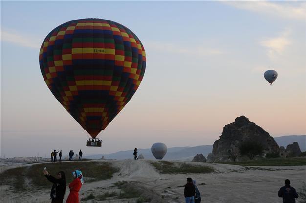 Number of foreign visitors to Turkey decreases by 8.1 pct in April