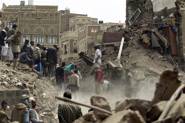 Saudi-led warplanes hit UNESCO-listed old Sanaa