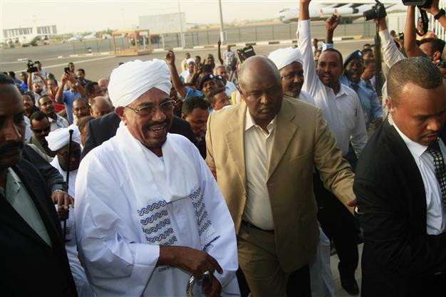 Court gives S.Africa seven days to explain why it let Bashir go