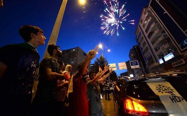 As it happened: Turkeys ruling AKP loses majority in blow for Erdoğan