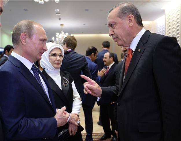 Putin upsets Erdoğan by making him wait for meeting: Report