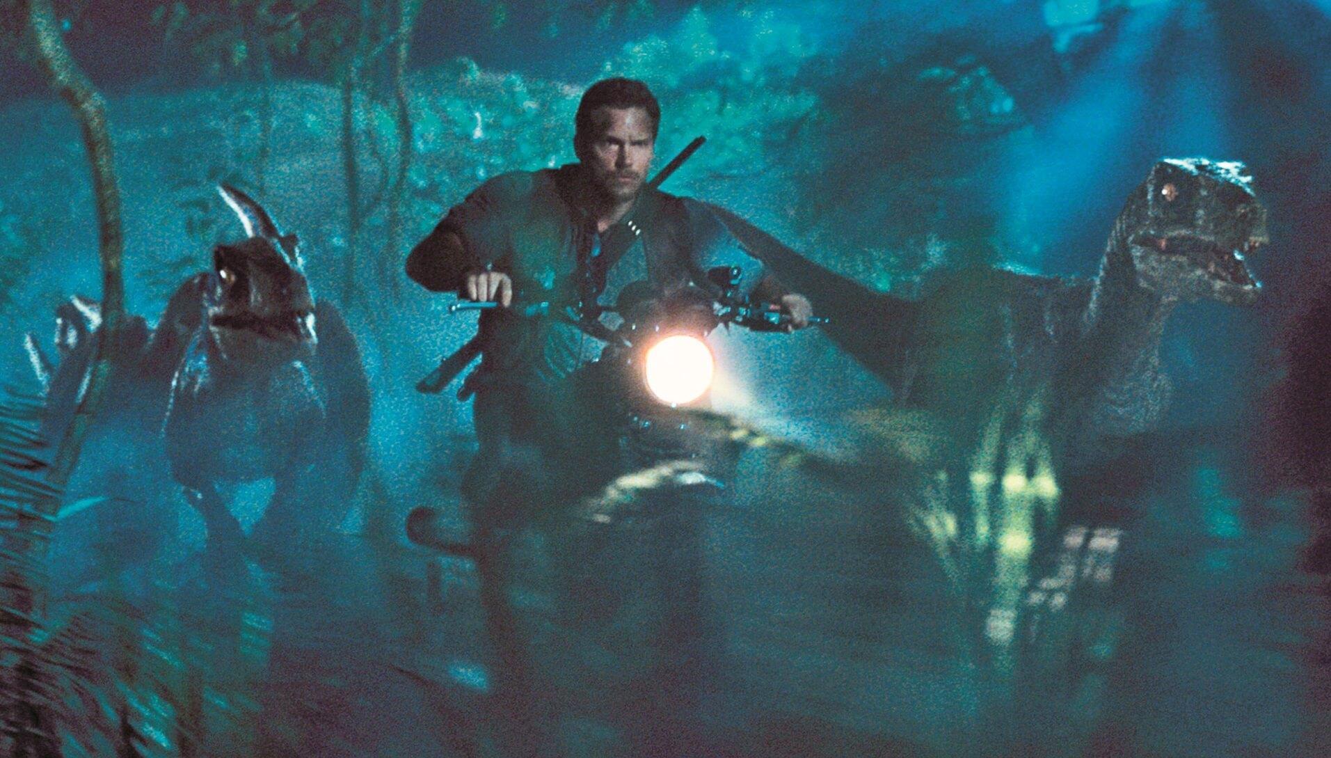 Jurassic World eats box office alive to set record
