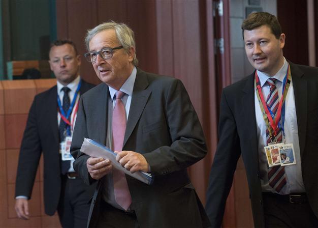 Greece deal urged as new proposals offered ahead of debt summit