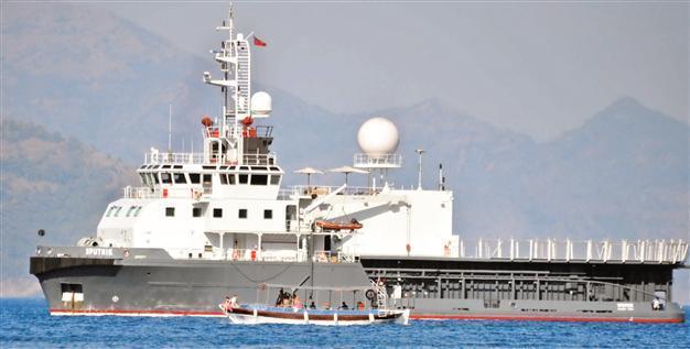 Russian billionaire anchors off of Turkey’s Aegean coast