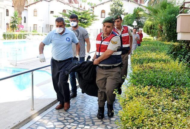 Ukrainian girl stays three days with dead parents in Turkey