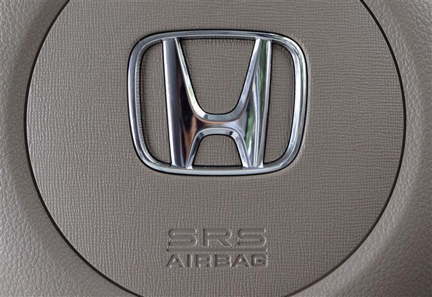 Honda reports eighth death in exploding airbag crisis
