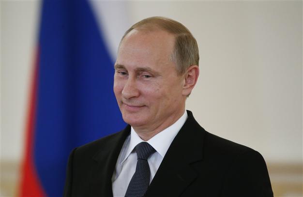 Putin calls Obama to discuss Ukraine, ISIL group: White House