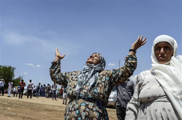 ISIL kills at least 145 civilians in Kobane