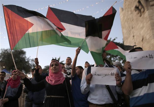 Israel to free Palestinian hunger striker: lawyer