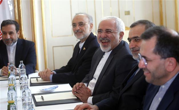 Iran sanctions freeze extended for 7 days for talks: EU