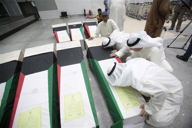 Kuwait says in “state of war,” warns of other militant cells