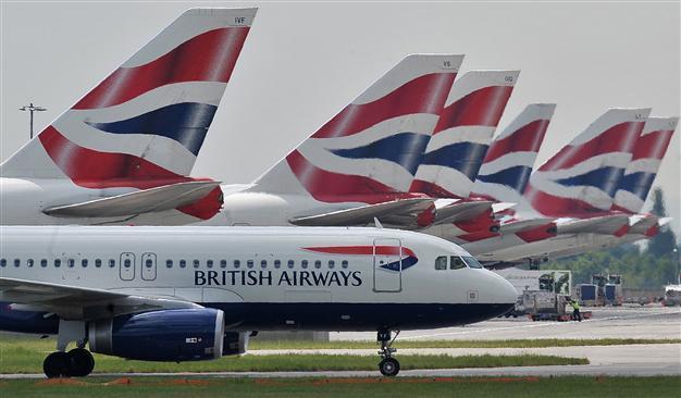 UKs Cameron says to rule on extra London airport capacity by year-end