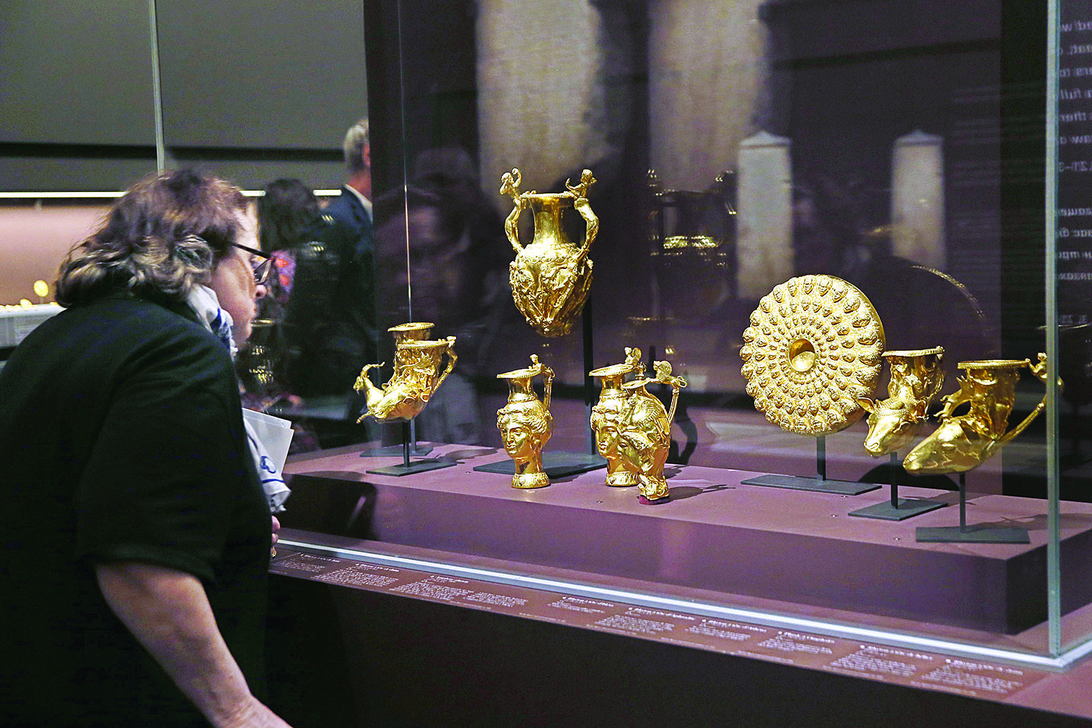 Ancient Thracian culture reveals splendor at Louvre