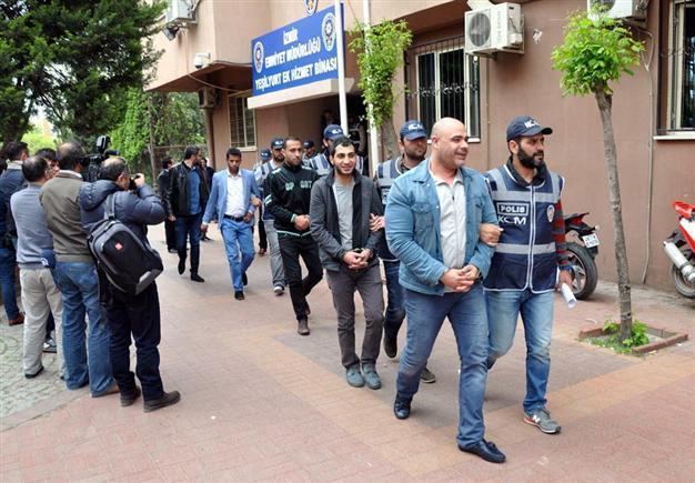 13 people arrested for human trafficking in İzmir