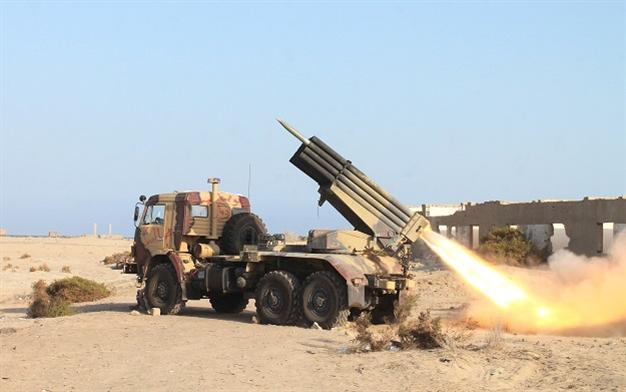 Saudi-led air strikes hit Yemeni capital, ending lull