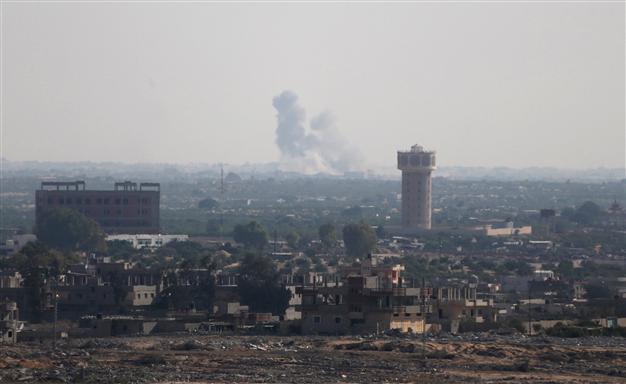 ISIL attacks kill dozens in Egypts Sinai