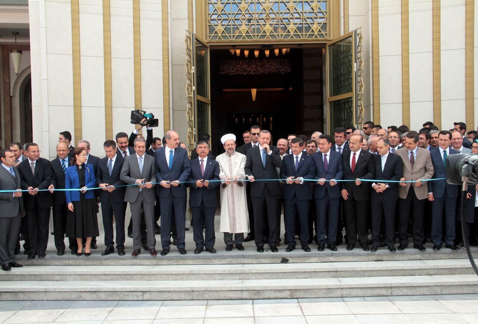 Erdoğan opens palace mosque, highlights Quranic verse on ‘patience’