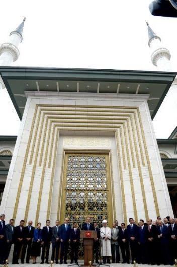 Erdoğan opens palace mosque, highlights Quranic verse on ‘patience’