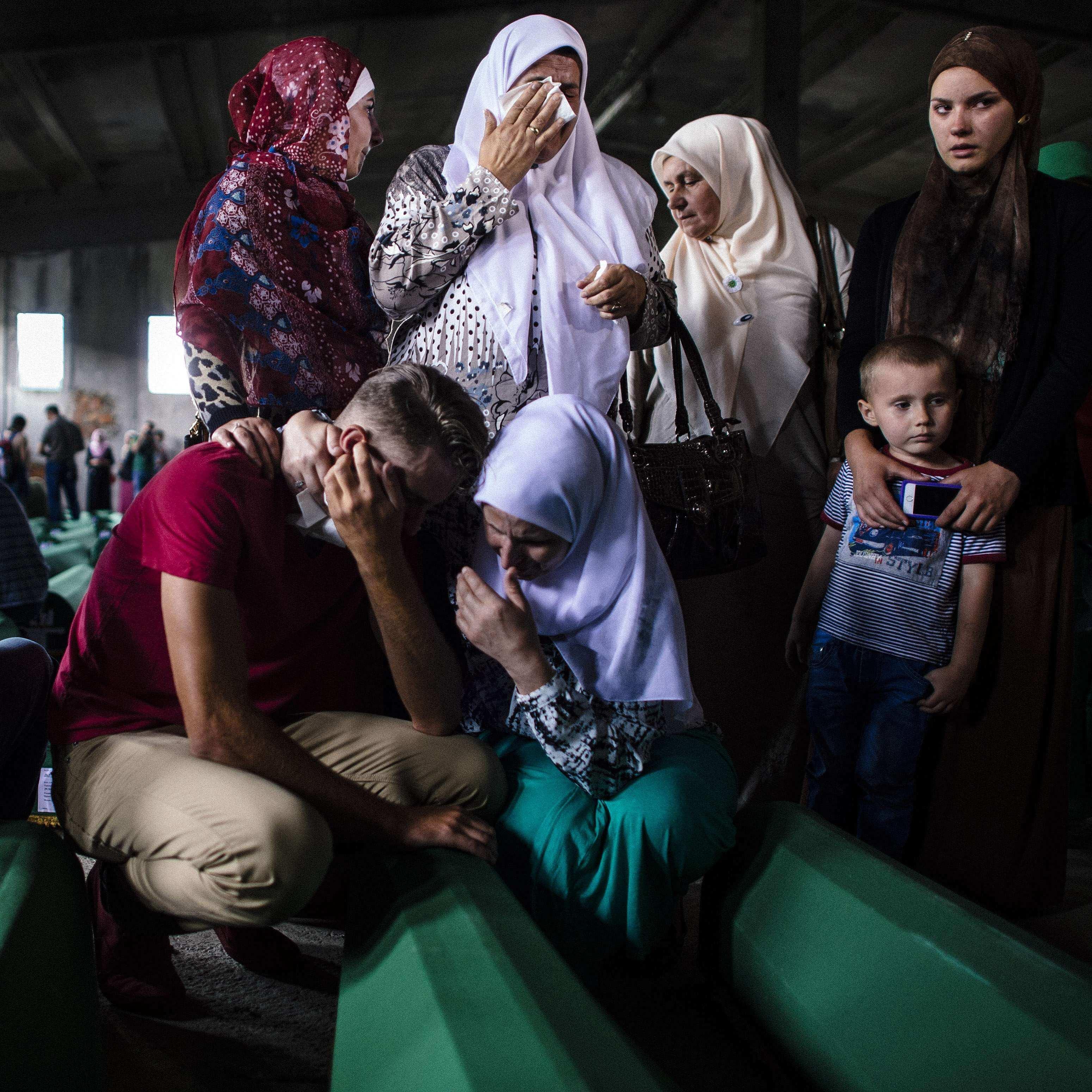 Bosnians prepare to mark 20 years of Srebrenica massacre