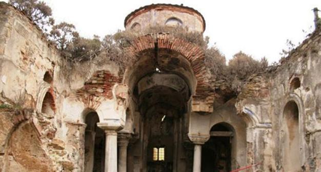 Historic Syriac church in Turkey’s southeast for sale