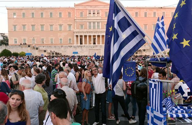 Eyes on Europe over Greece debt meeting